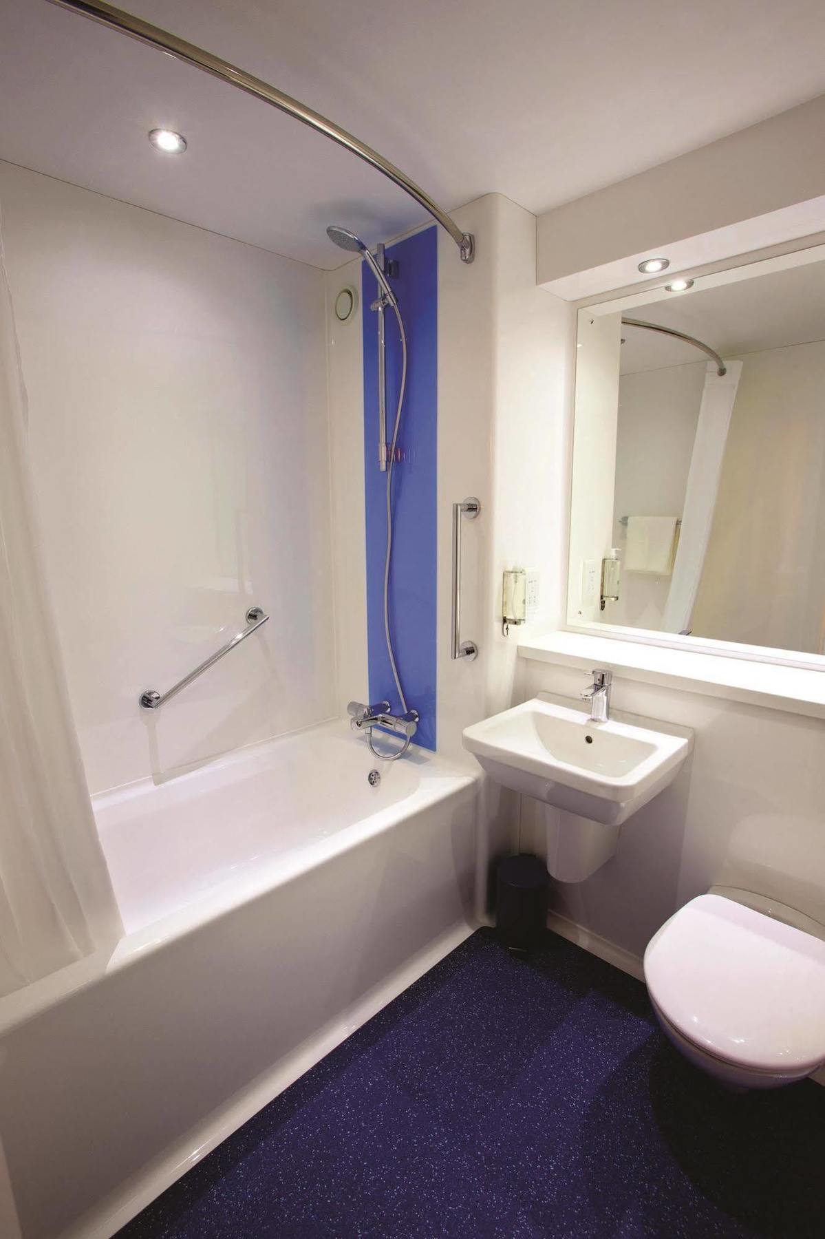 Travelodge Bournemouth Ngoại thất bức ảnh